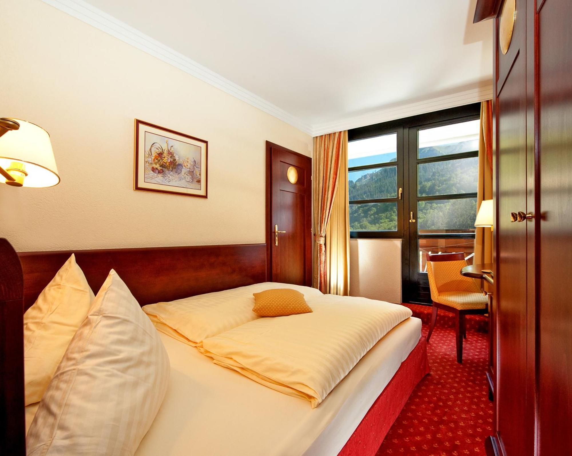 Familienhotel Sonngastein Бадгаштейн Экстерьер фото